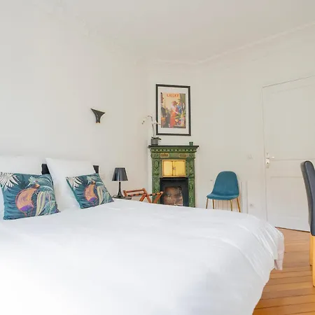 Luxury And Comfort In The Heart Of Apartment Paris