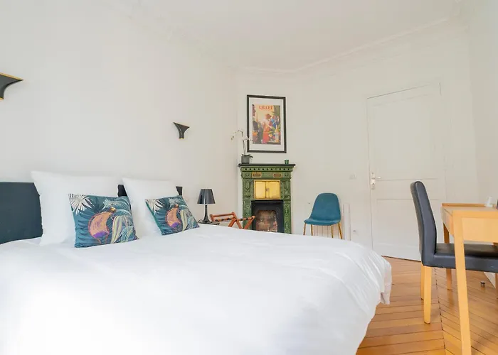 Luxury And Comfort In The Heart Of Apartment Paris
