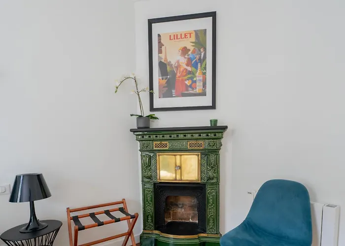 Luxury And Comfort In The Heart Of Apartment *